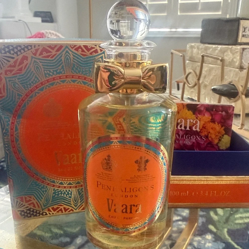 Penhaligon's Vaara Eau De Parfum Spray (Unisex) - Picture 6 of 16